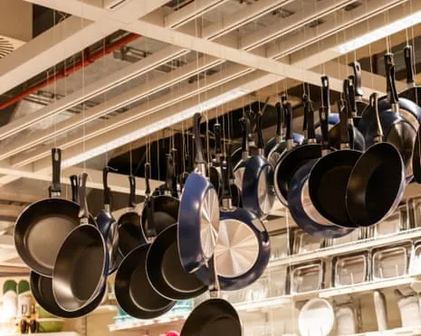 Teflon Diet, Garlic Milk and Striped Cattle Excel at This Year's Alternative Science Prizes